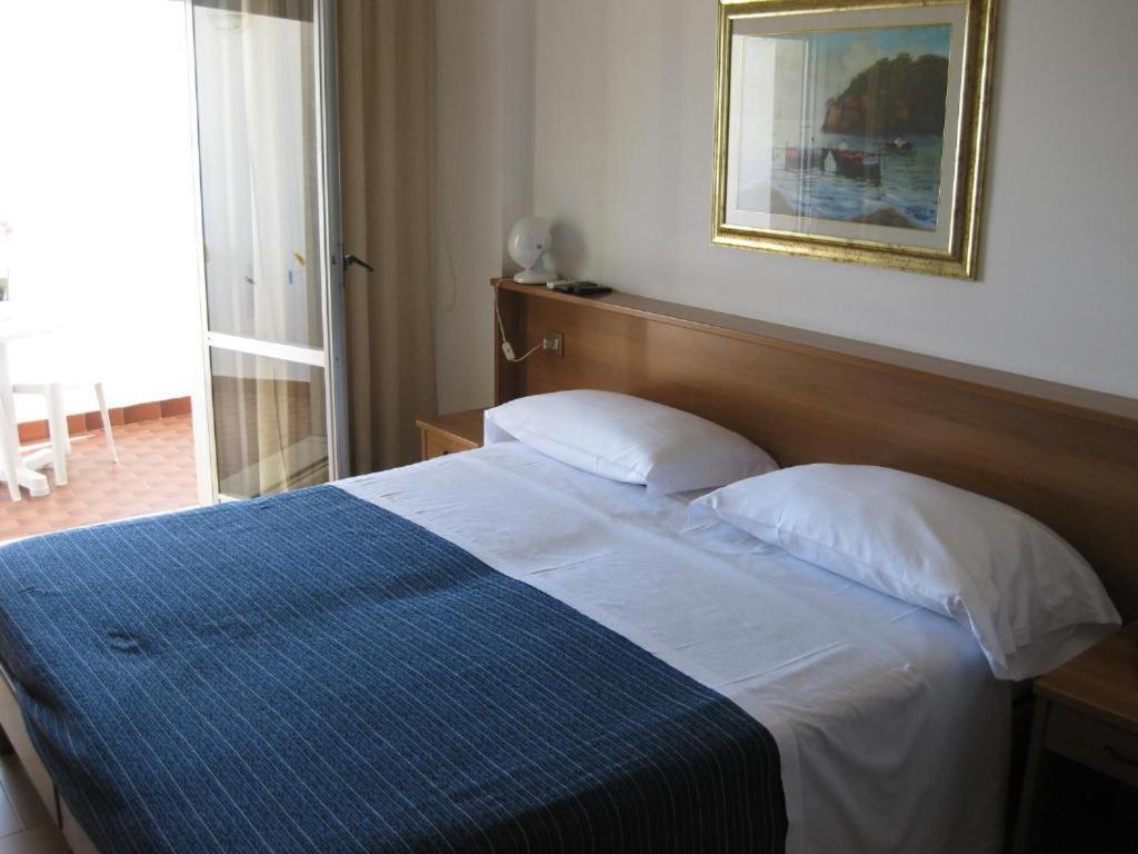 סוברטו מרינה San Domenico Hotel מראה חיצוני תמונה